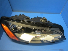 Volkswagen Passat - Headlight - halogen